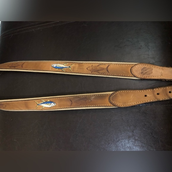 Men’s Fish Belt measurement is 45”inches laid flat n measured - Picture 5 of 13